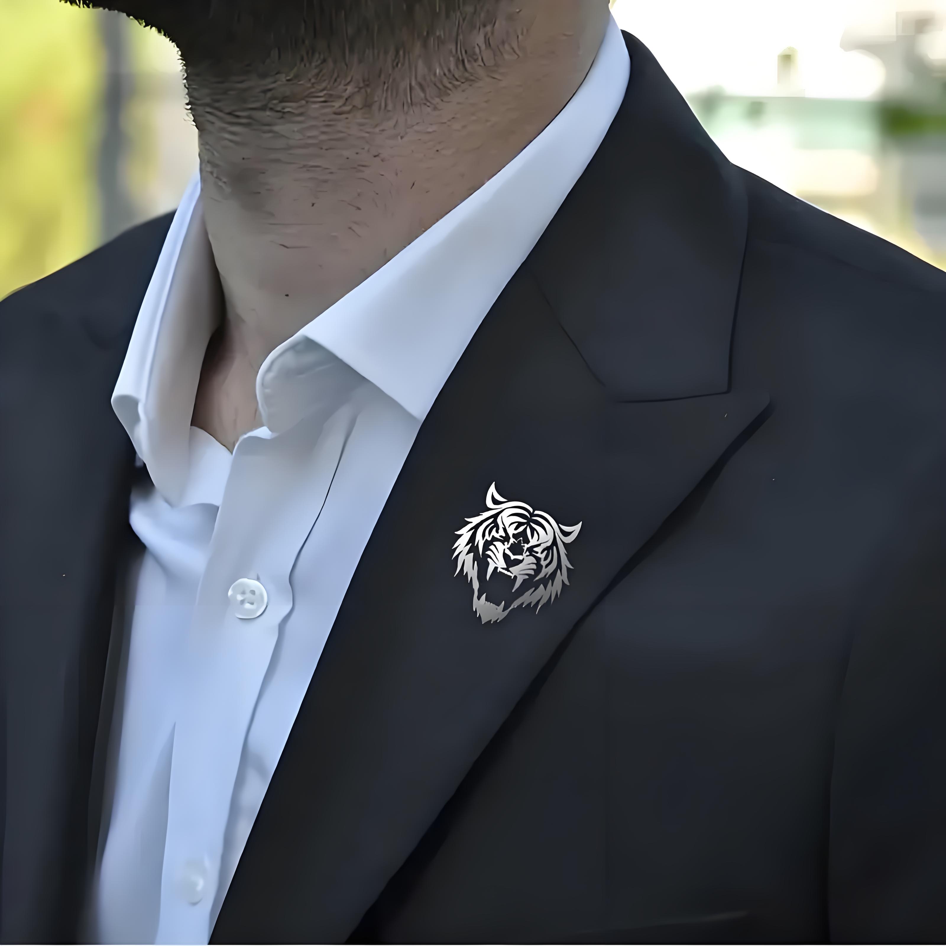 Men Accessories Gift Set - Men's Stainless Steel Tiger Head Lapel